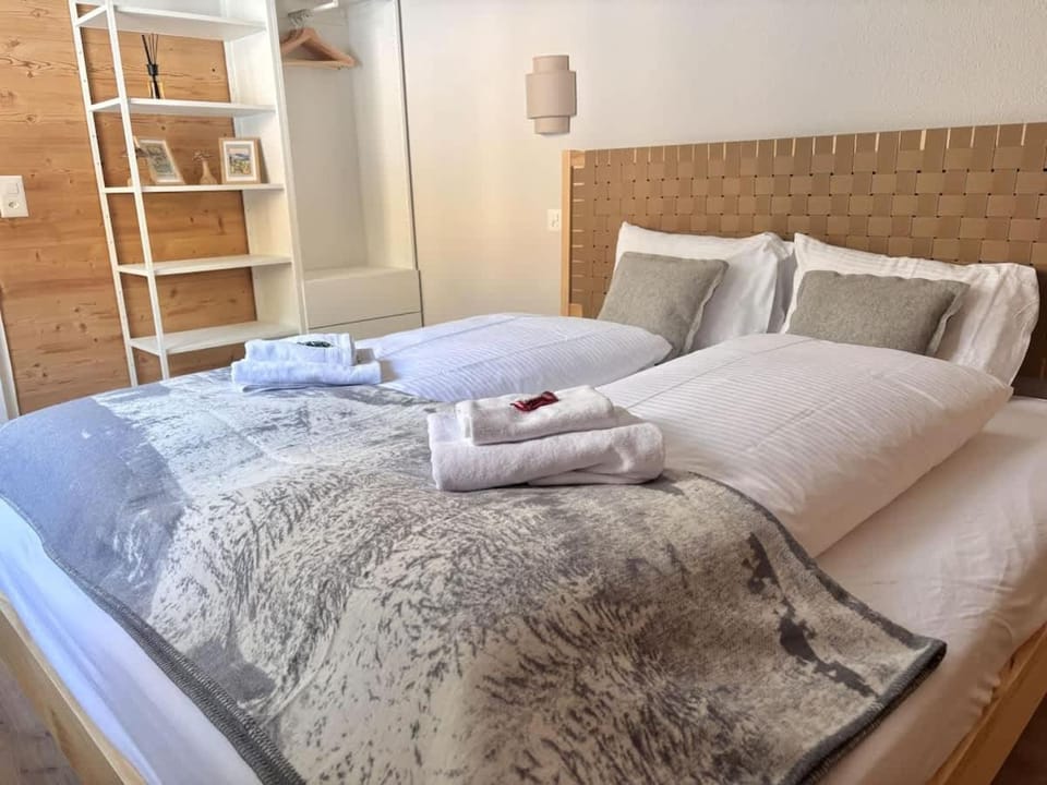 Chalet Zur Linde - Ski-in&out - Wengen - 8 guests Apartment in Lauterbrunnen