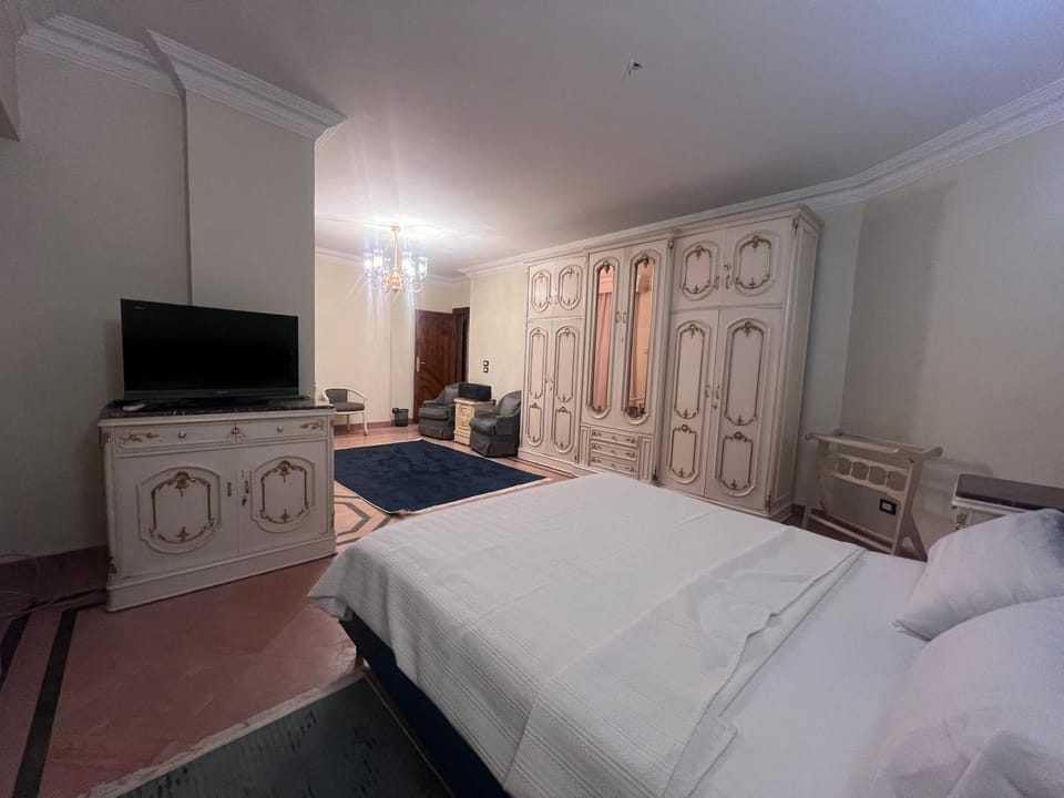 Luxury Mohndseen Apartment Apartment in Egypt