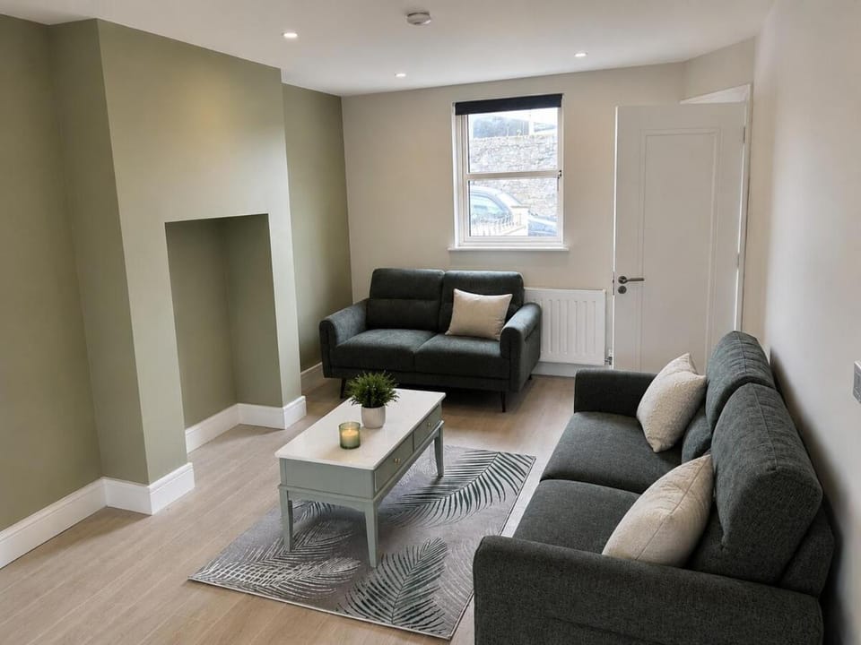 Spacious Thurles Townhouse Near Semple Stadium House in Co. Tipperary, Ireland