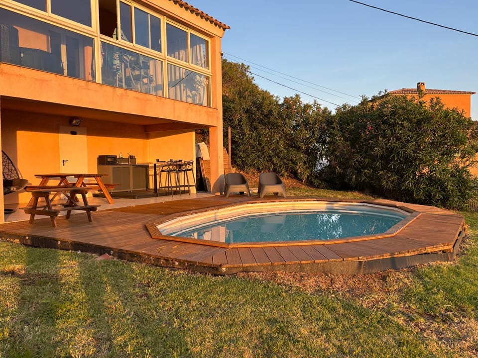 Garden, Swimming pool