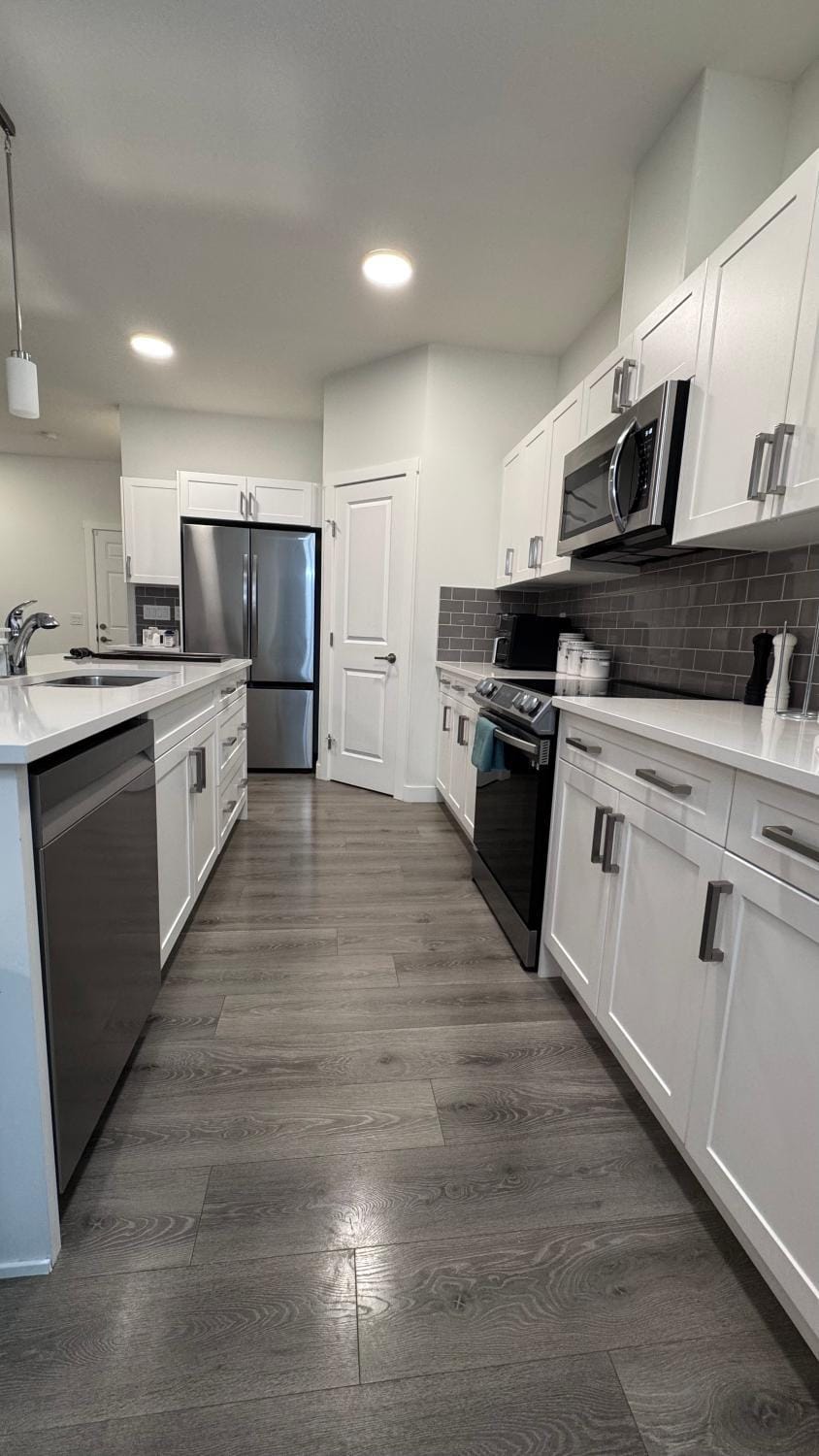 Brand New 2BR house with front double garage House in Cochrane