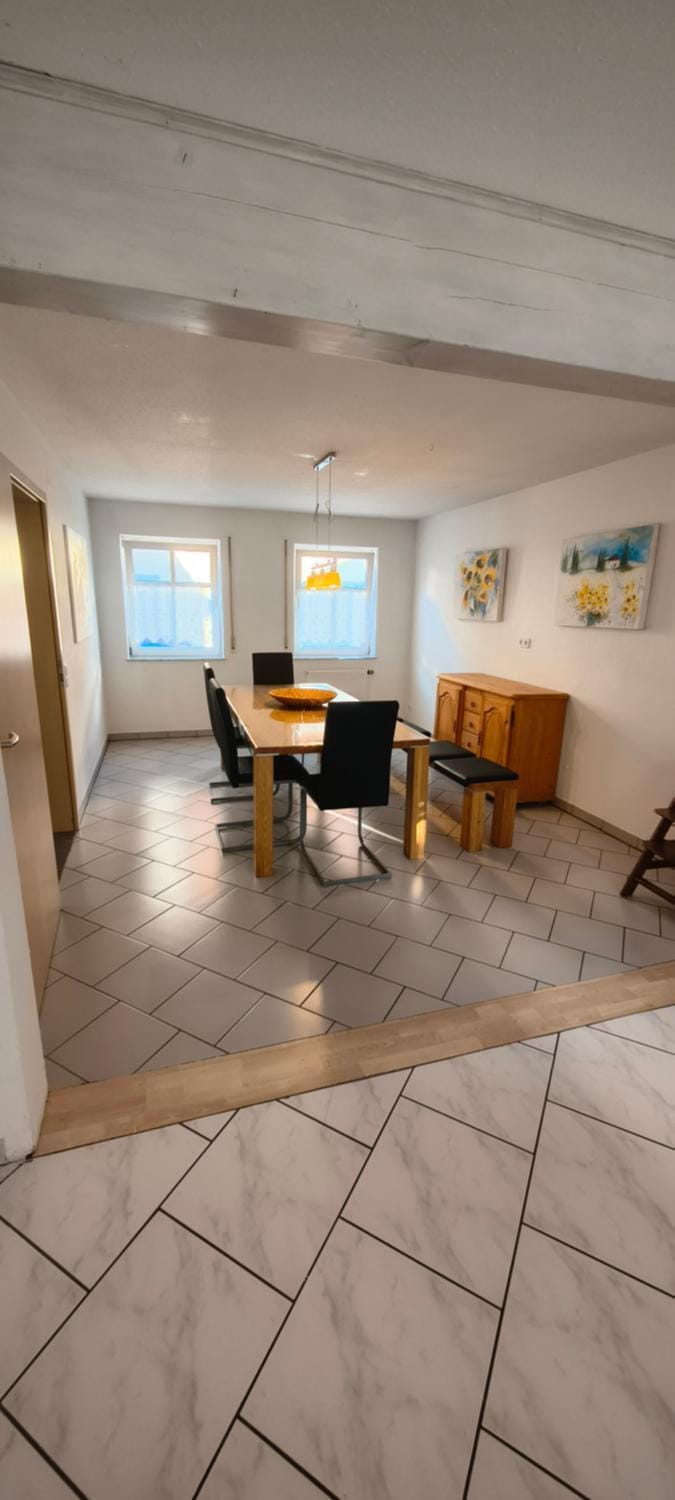 Seating area, Dining area
