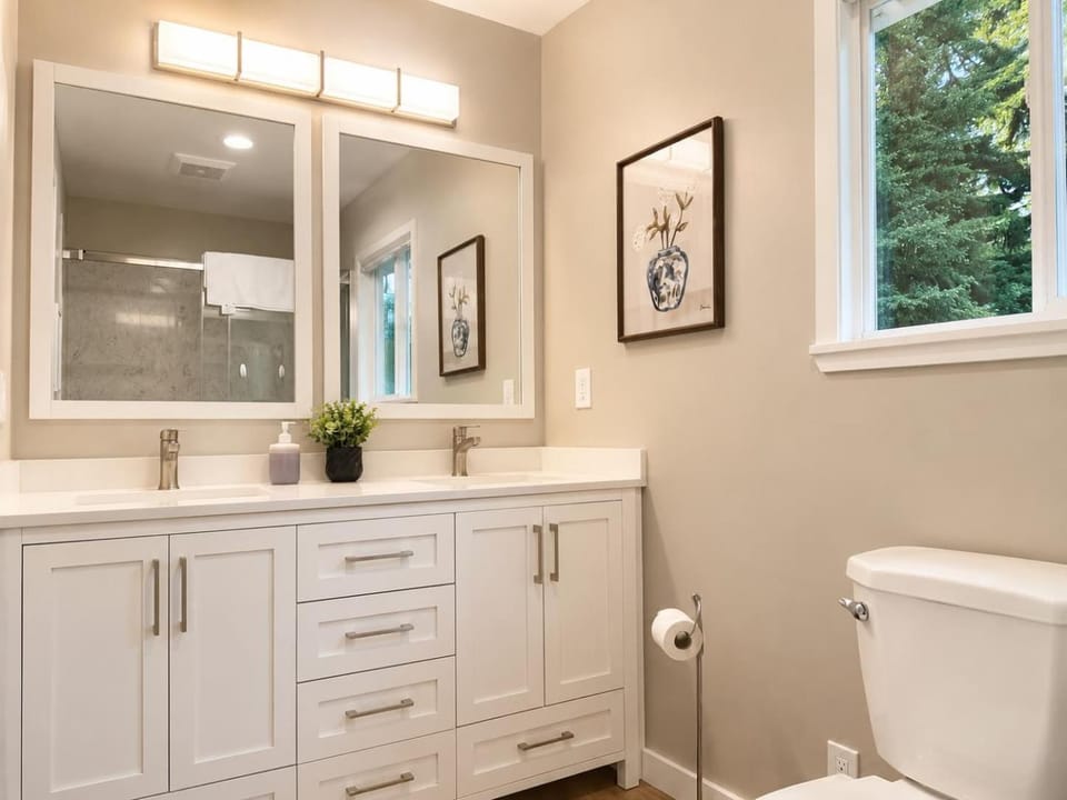 Bellevue Pet friendly 1BR ADU House in Redmond