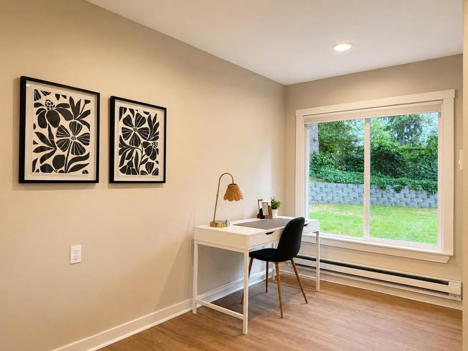 Bellevue Pet friendly 1BR ADU House in Redmond