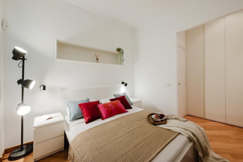 Bed, Photo of the whole room, Bedroom, wardrobe