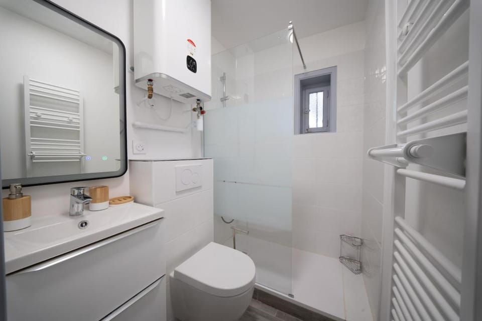 Modern studio 5 min from Vénissieux train station Apartment in Auvergne-Rhône-Alpes