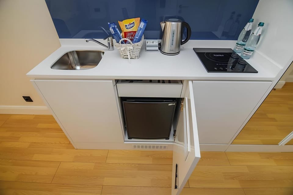 Coffee/tea facilities, Kitchen or kitchenette, minibar, pet friendly, stove, toaster