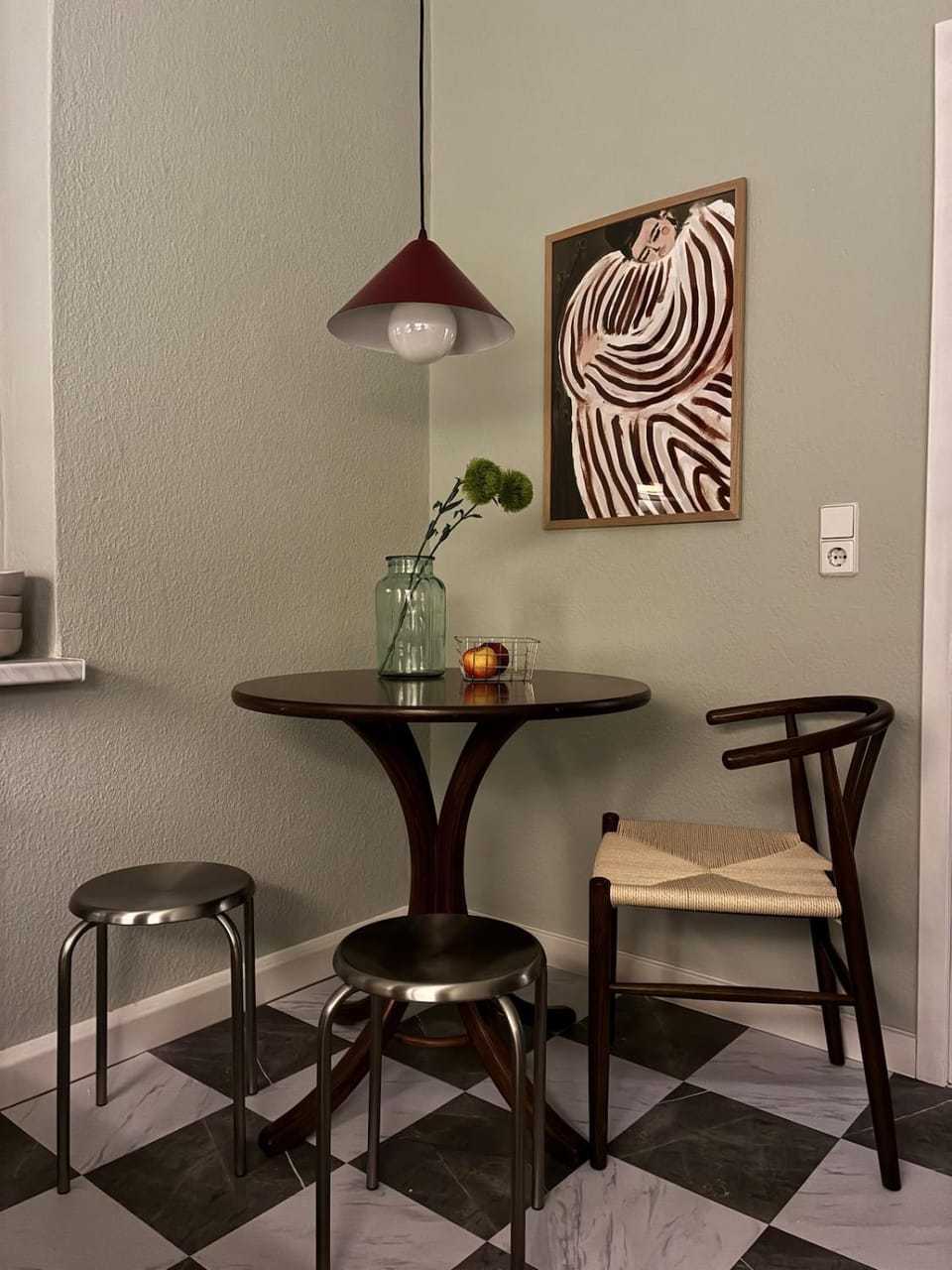 Dining area, kitchen