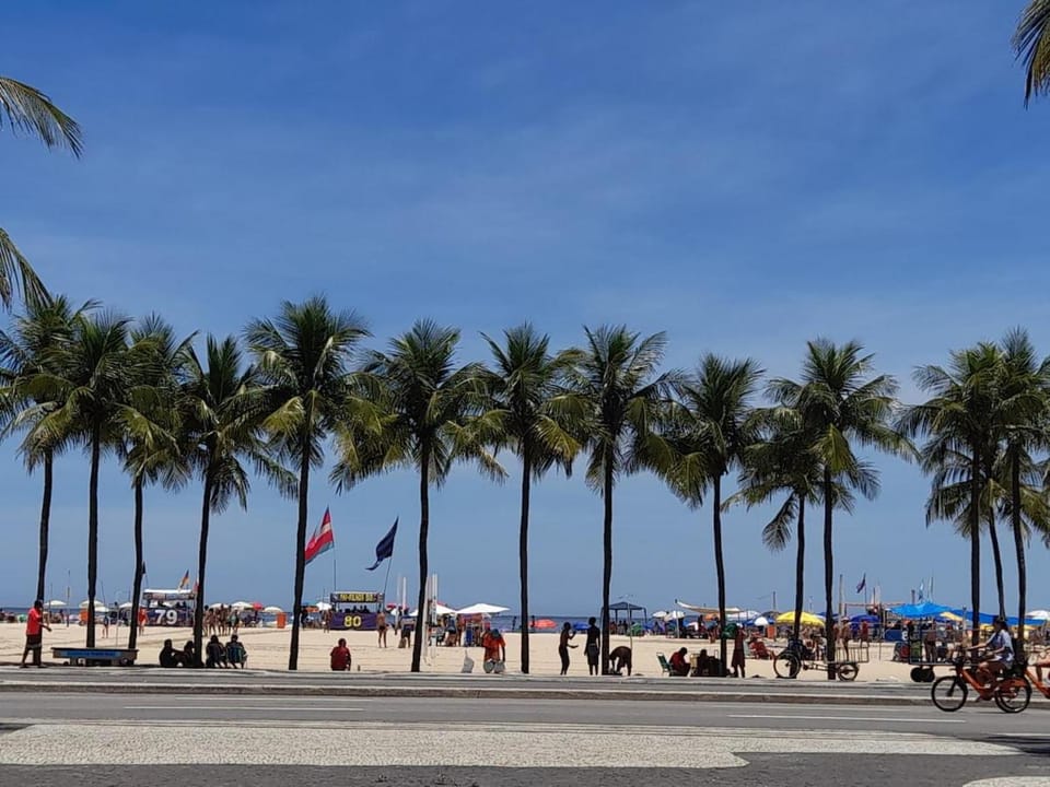 Copacabana! Achei meu lugar a 2 quadras da praia Apartment in Rio de Janeiro