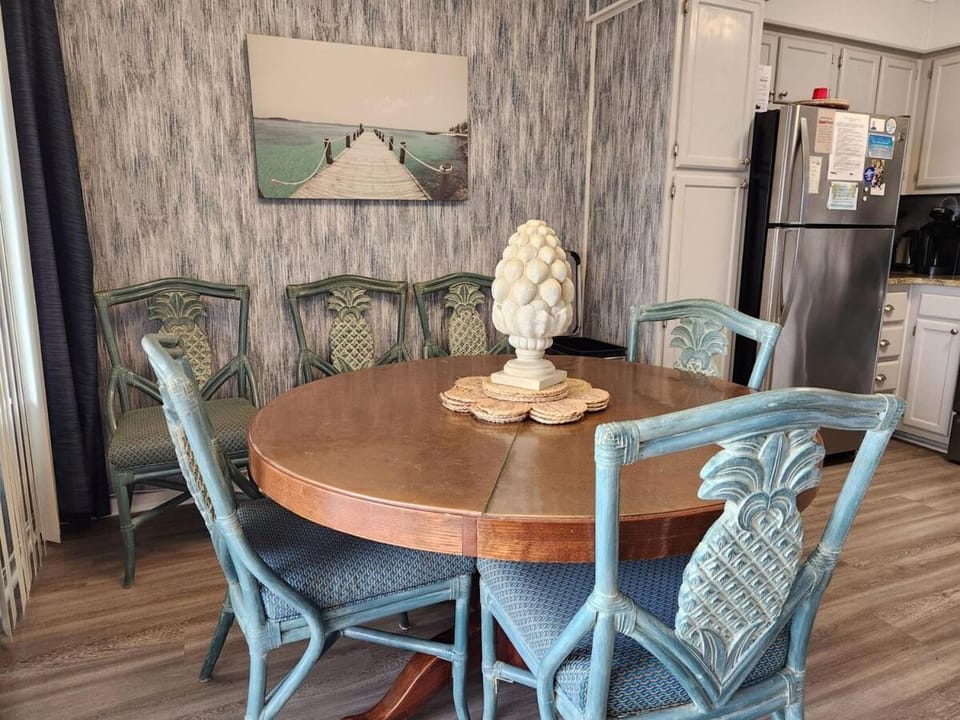 AR-313 A Beach Lovers Paradise! Apartment in Hilton Head Island