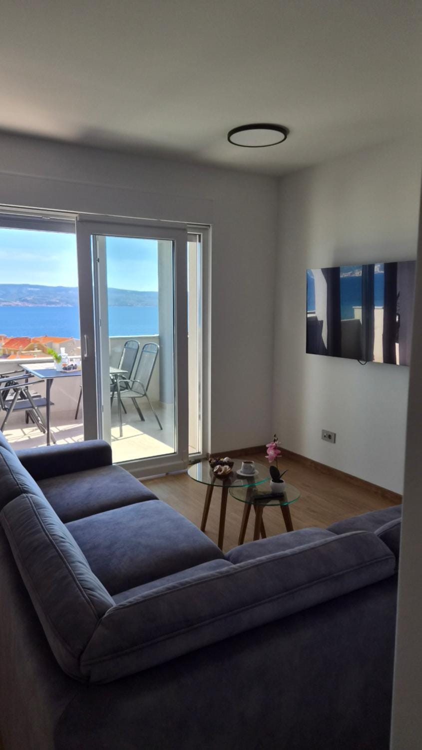 TV and multimedia, Balcony/Terrace, Living room