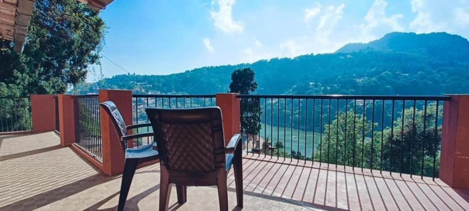 View (from property/room), Mountain view, Mountain view