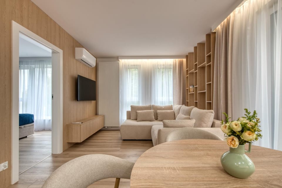 TV and multimedia, Living room, air conditioner