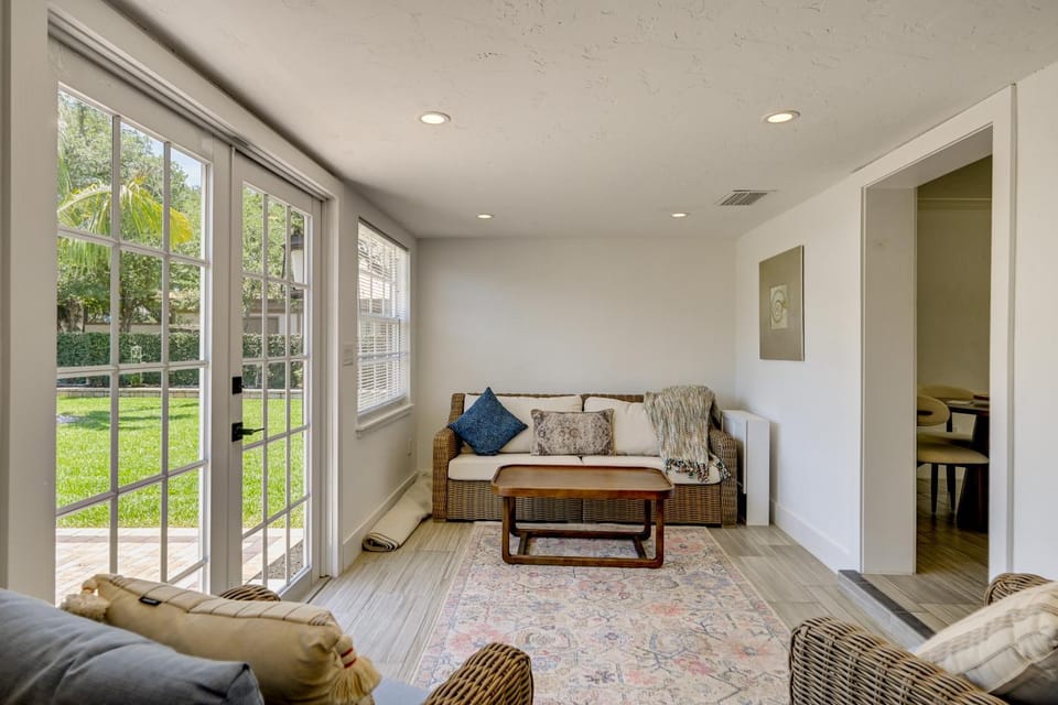 Sunroom & Yard! Family Naples Haven 3 Mi to Beach House in East Naples