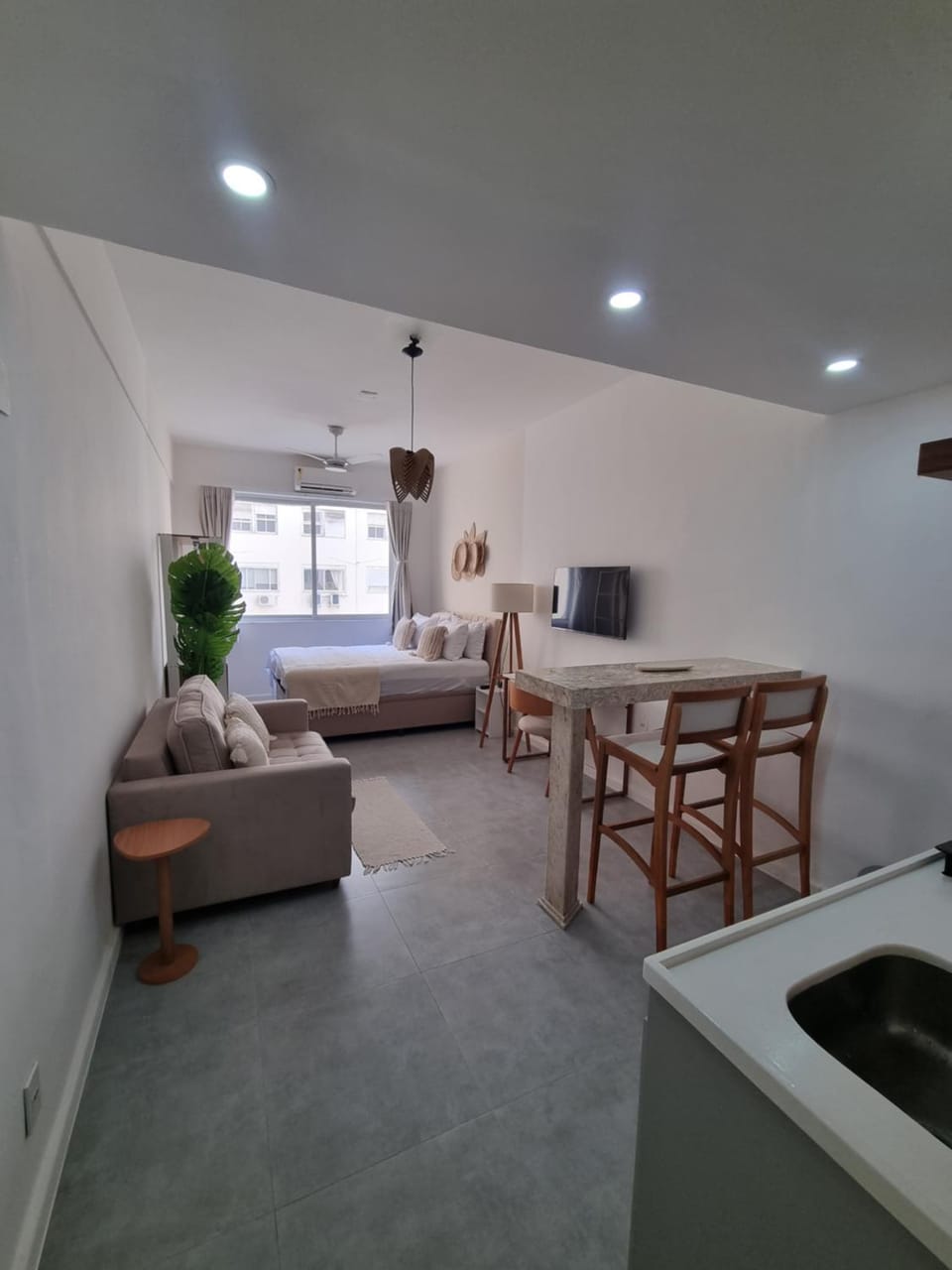 Novo moderno Loft 1 min da praia de Copapacabana & perto Ipanema Apartment in Rio de Janeiro