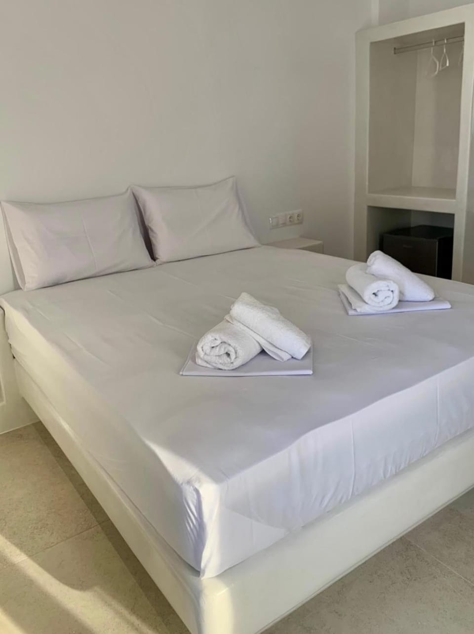 AiΘeria Suites Ios Hotel in Decentralized Administration of the Aegean