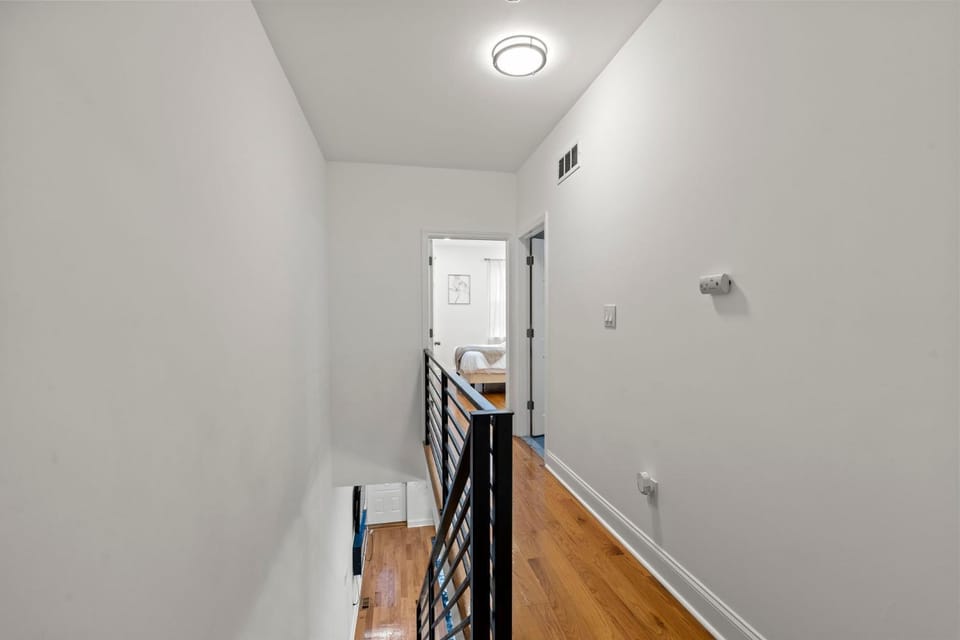 Modern 3BR Home Patio Near Center City Free Parkin House in Philadelphia