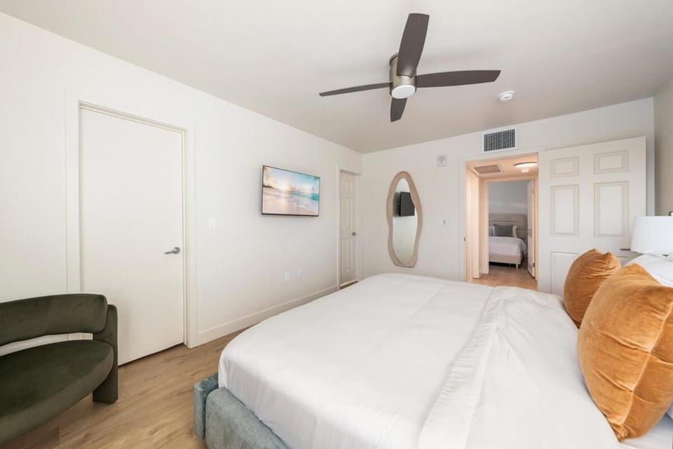 The Jetty Gem Marina View - Pool - Hot Tub - Gym Apartment in Marina del Rey