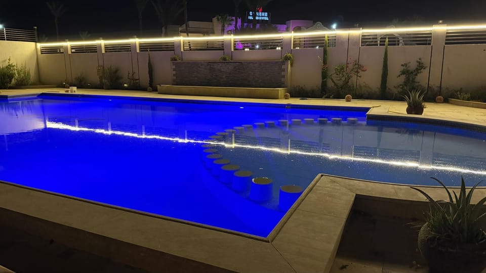 Swimming pool, Swimming pool