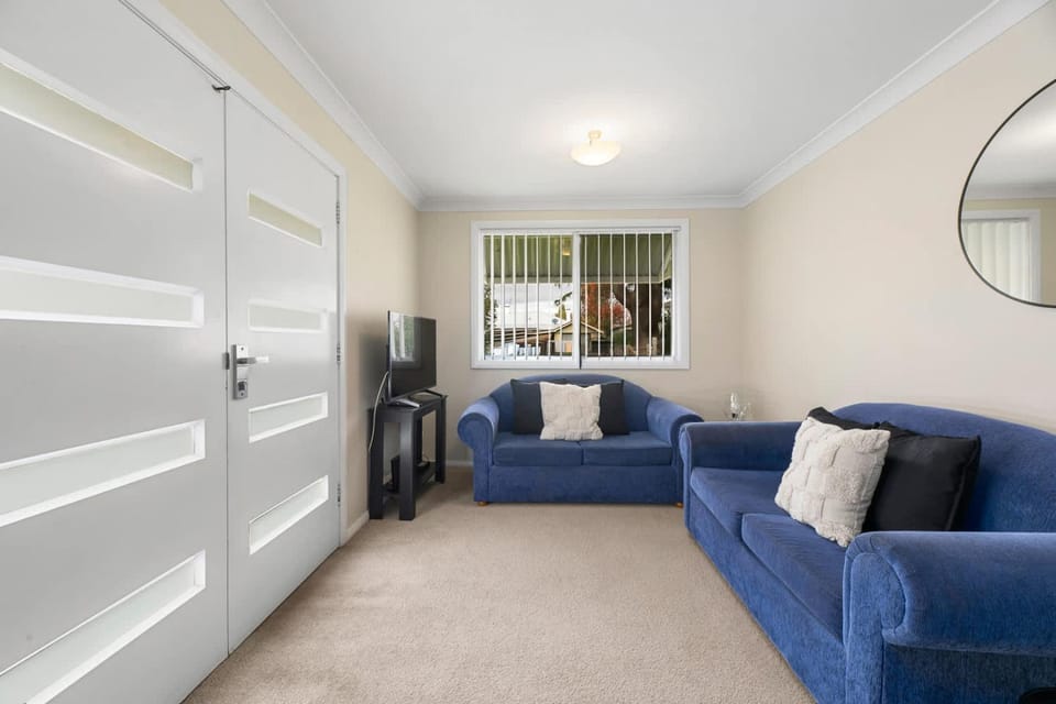 Lords Cottage - Cosy Hideaway Apartment in Orange