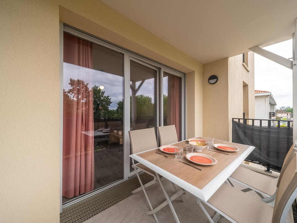 Appartement centre-ville, balcon - 4 pers. - FR-1-319-643 Apartment in Parentis-en-Born
