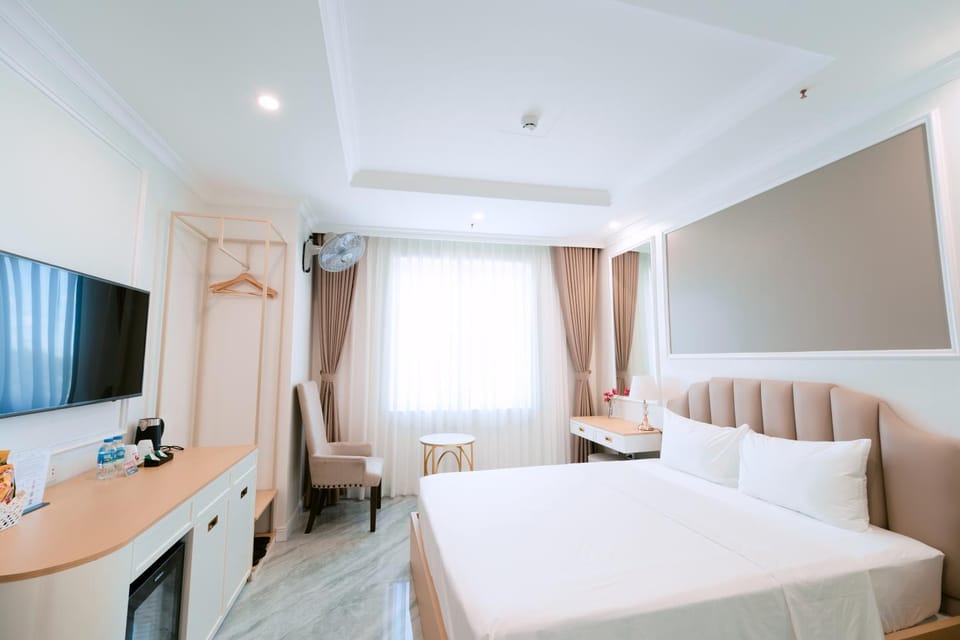 Nhật Tân Hotel VEC - Đông Anh Hotel in Laos