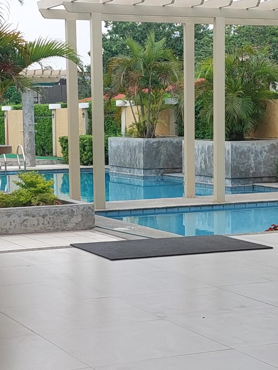 Swimming pool, Swimming pool