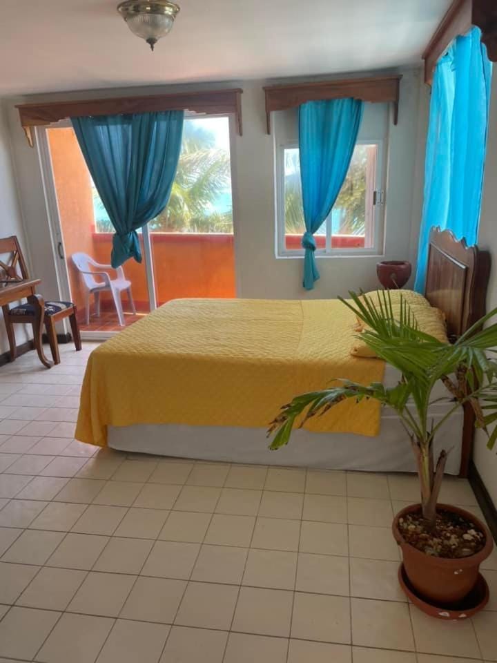 Hotel Spindrift & Golf Cart Rental Hotel in San Pedro