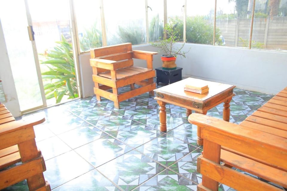 James palace Isando Apartment in Gauteng