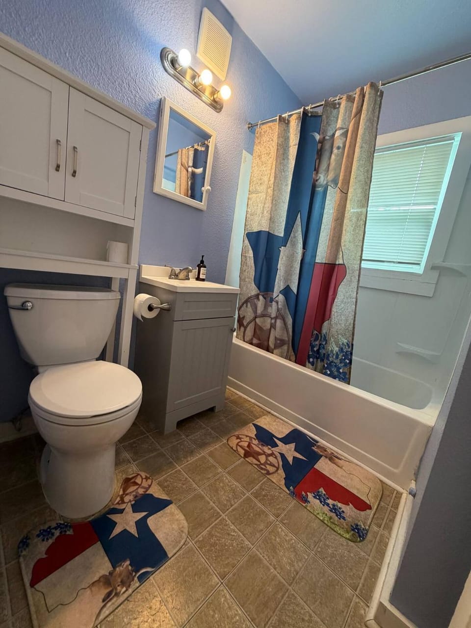 Sports Plex near 5 mins to Spurs Stadium, 8 mins to Alamo House in San Antonio