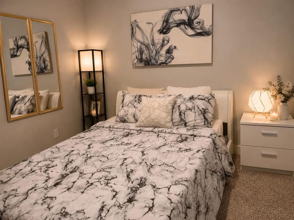 Bed, Bedroom