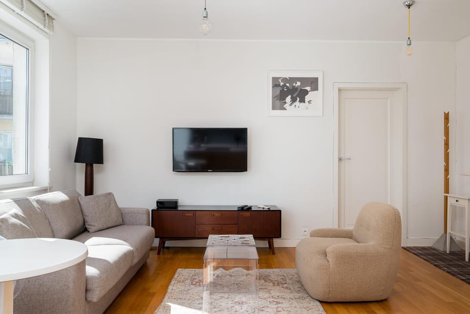 Communal lounge/ TV room, Living room