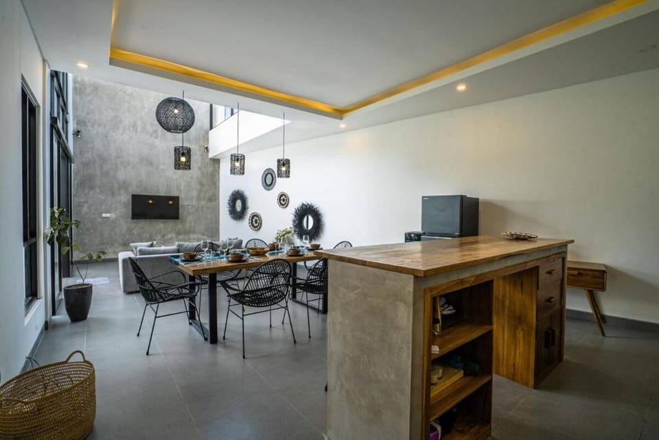 Night Light 3BR Pool Villa With Rooftop By Bali Bliss Properties House in North Kuta