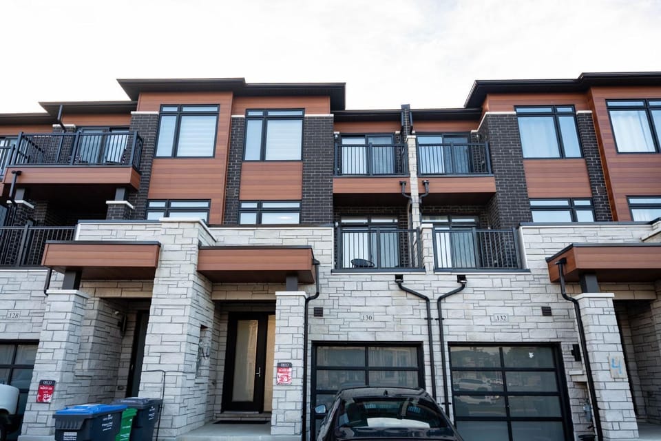 Property building, Day
