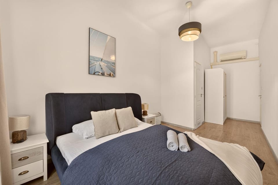 Rakoczi Grand Residence 4BR 4BATH Apartment in Central Budapest Apartment in Budapest