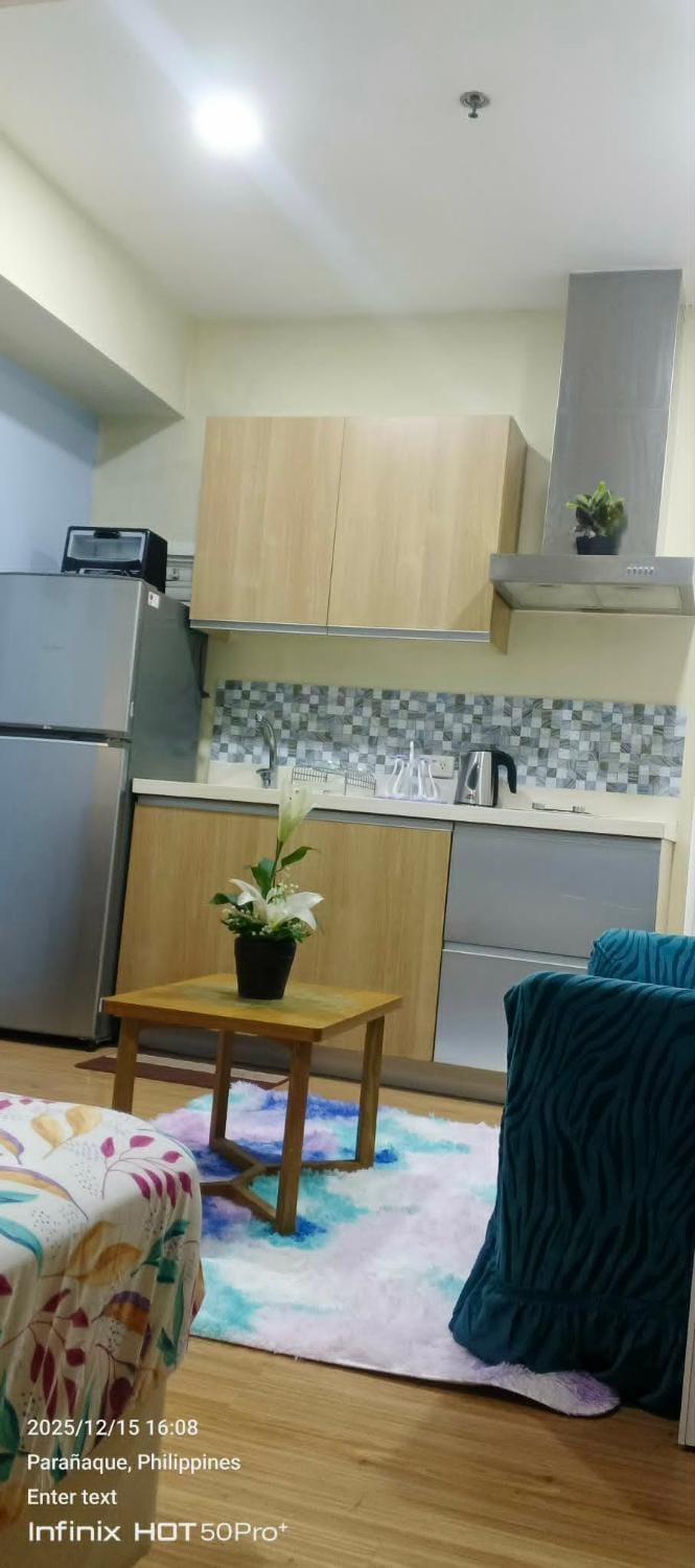 PALM SUITEs AZURE BEACH RESORT MANILA Apartment in Las Pinas
