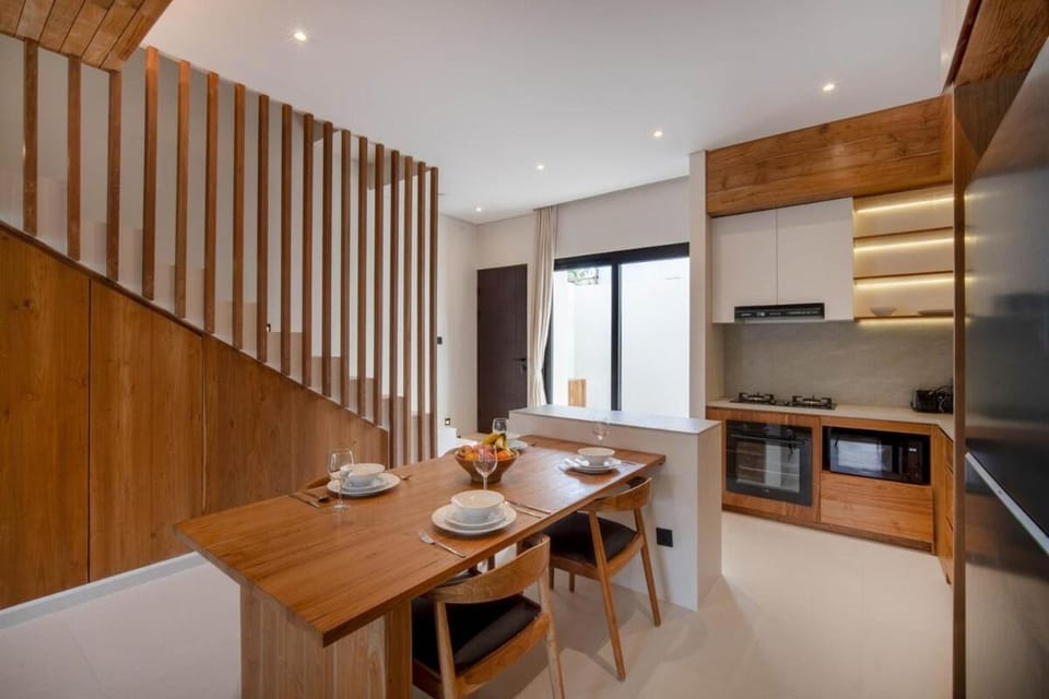 Six Palm 2BR Villa With Rooftop Near Padang Beach Villa in Bali