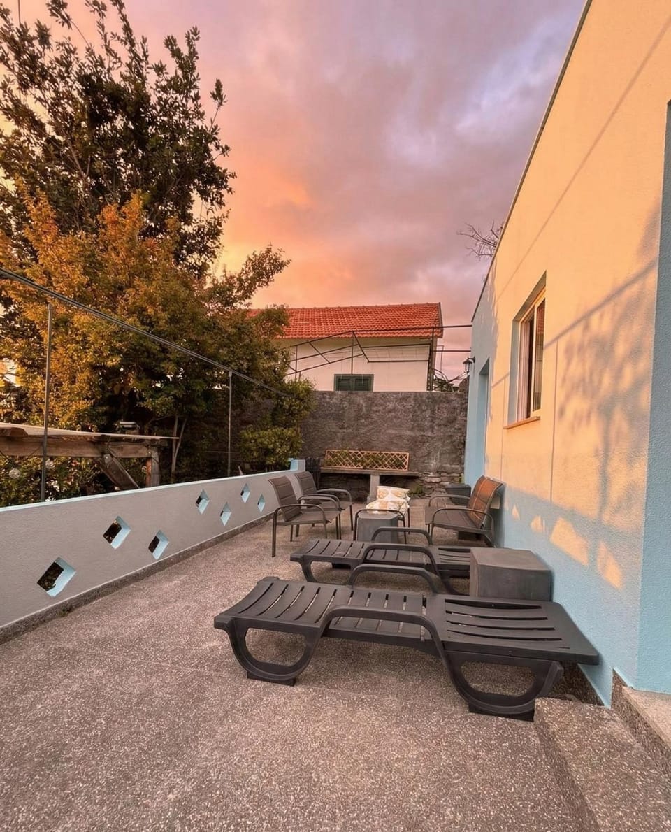 Property building, Patio, Balcony/Terrace