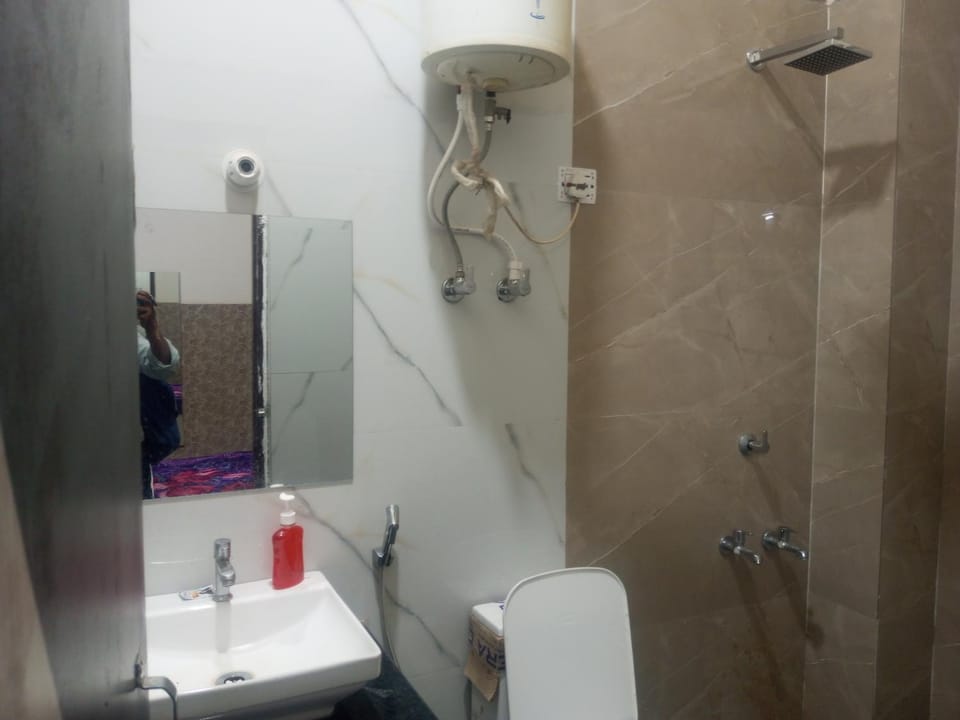 Nirbhay hotel Apartment in Uttar Pradesh