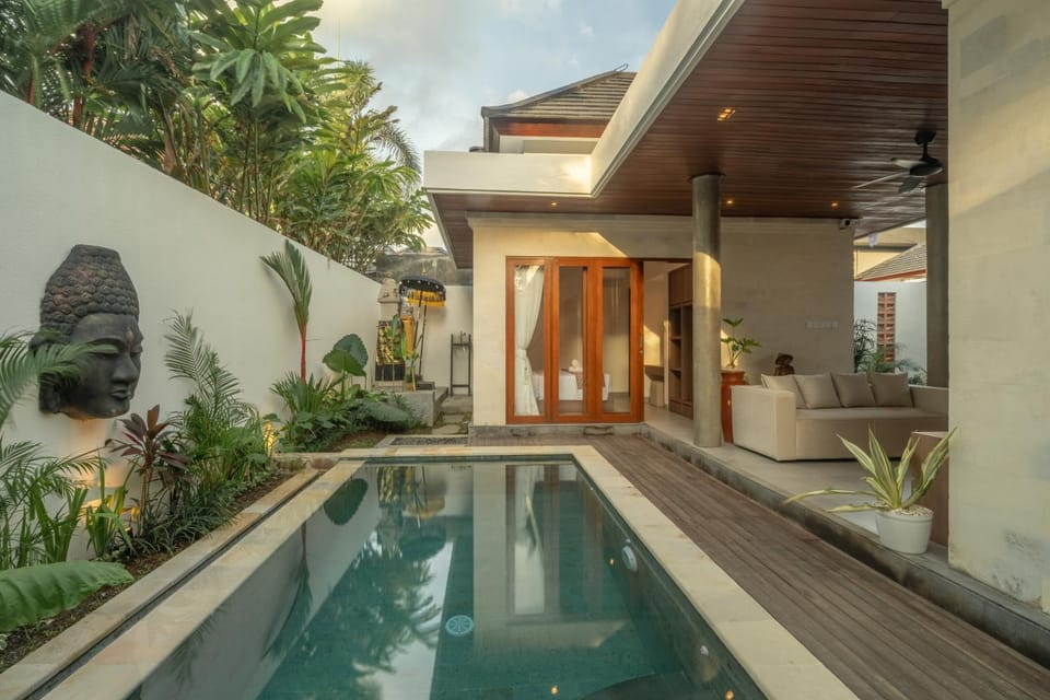 Pool view, Swimming pool, Swimming pool