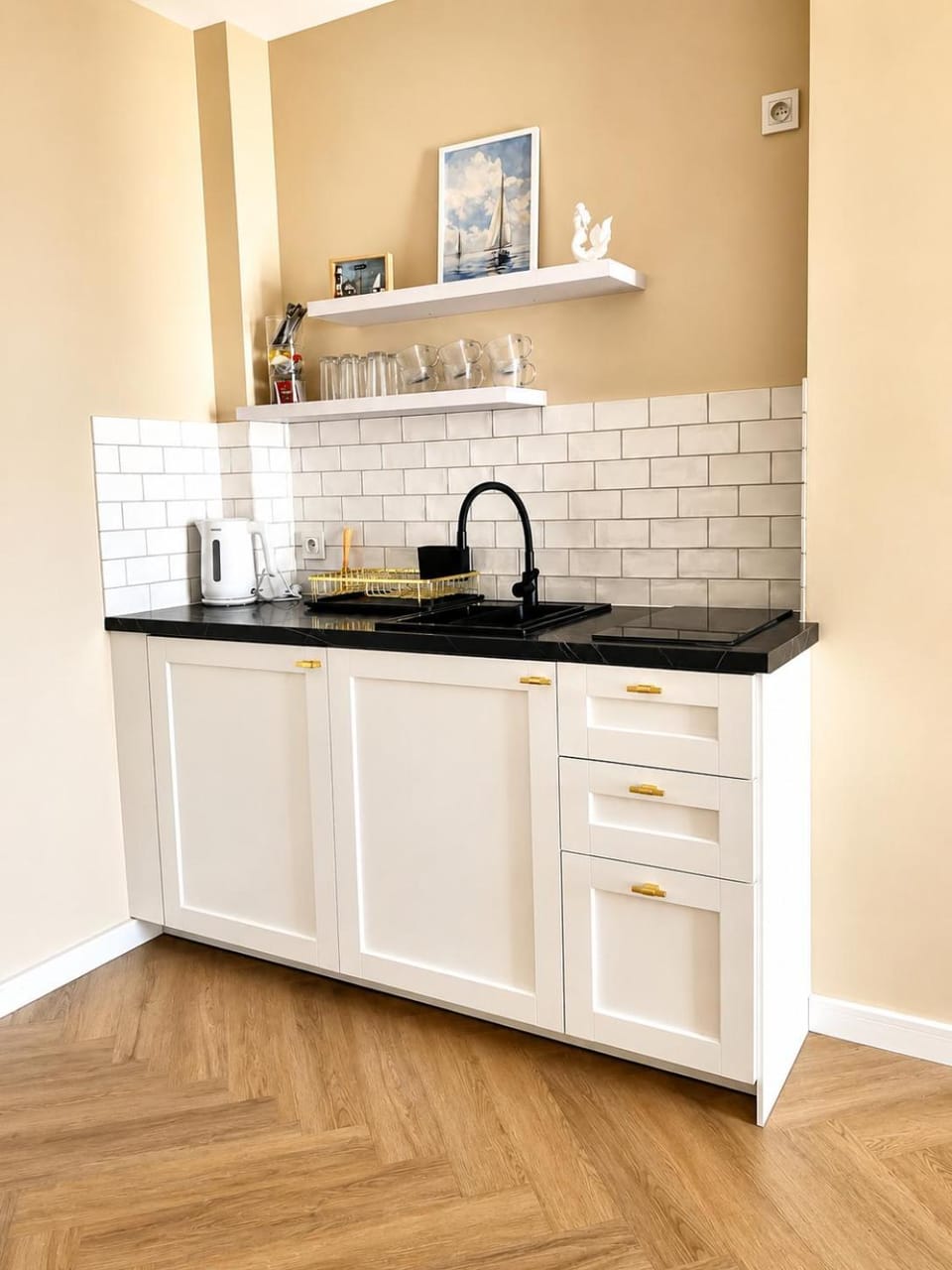 Kitchen or kitchenette, oven, stove