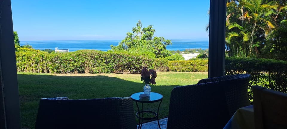 Natural landscape, Garden, Balcony/Terrace, Seating area, Garden view, Sea view