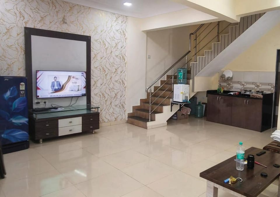 Living room, Diving