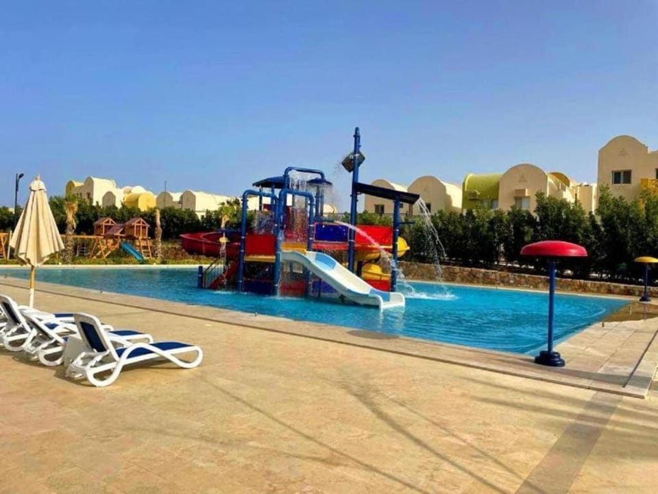 Aqua park, Swimming pool