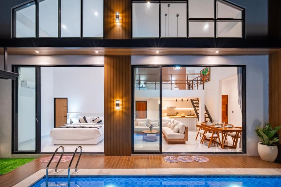 Patio, Pool view