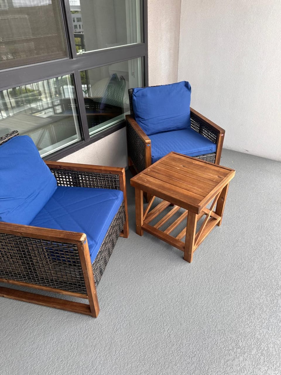 Wallace Luxurious Apartment hotel in Hollywood