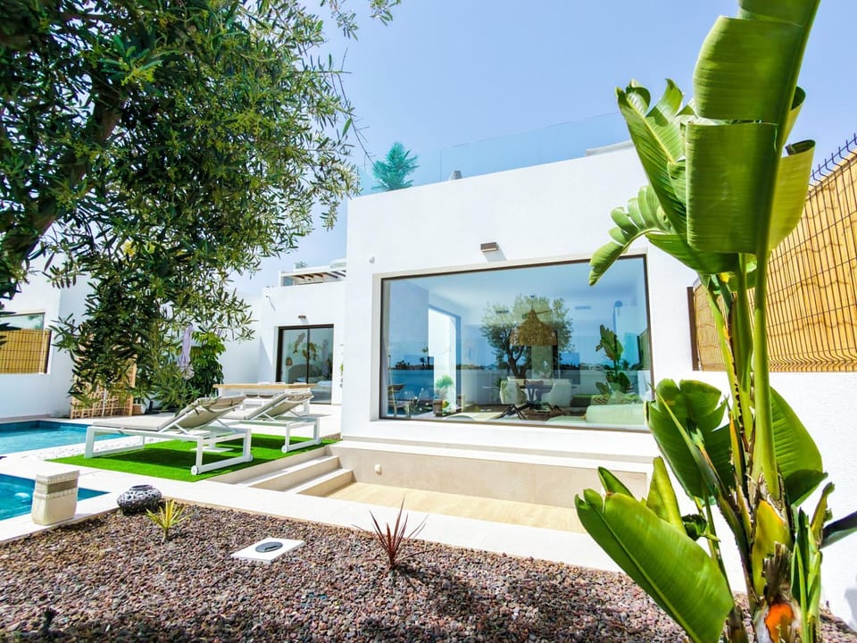 Balcony/Terrace, Pool view, Swimming pool