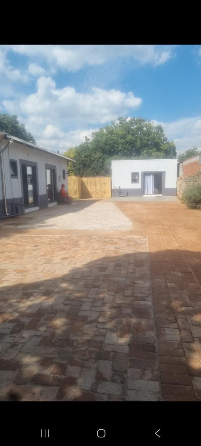 Lyttelton Manor Retreat Bed and Breakfast in Pretoria