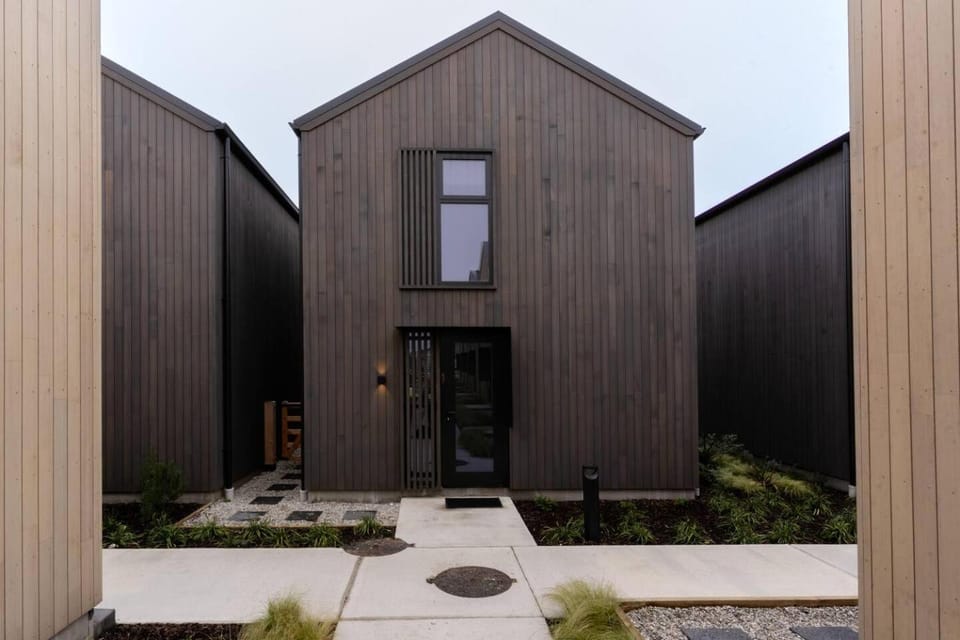 Property building, Garden, Garden view