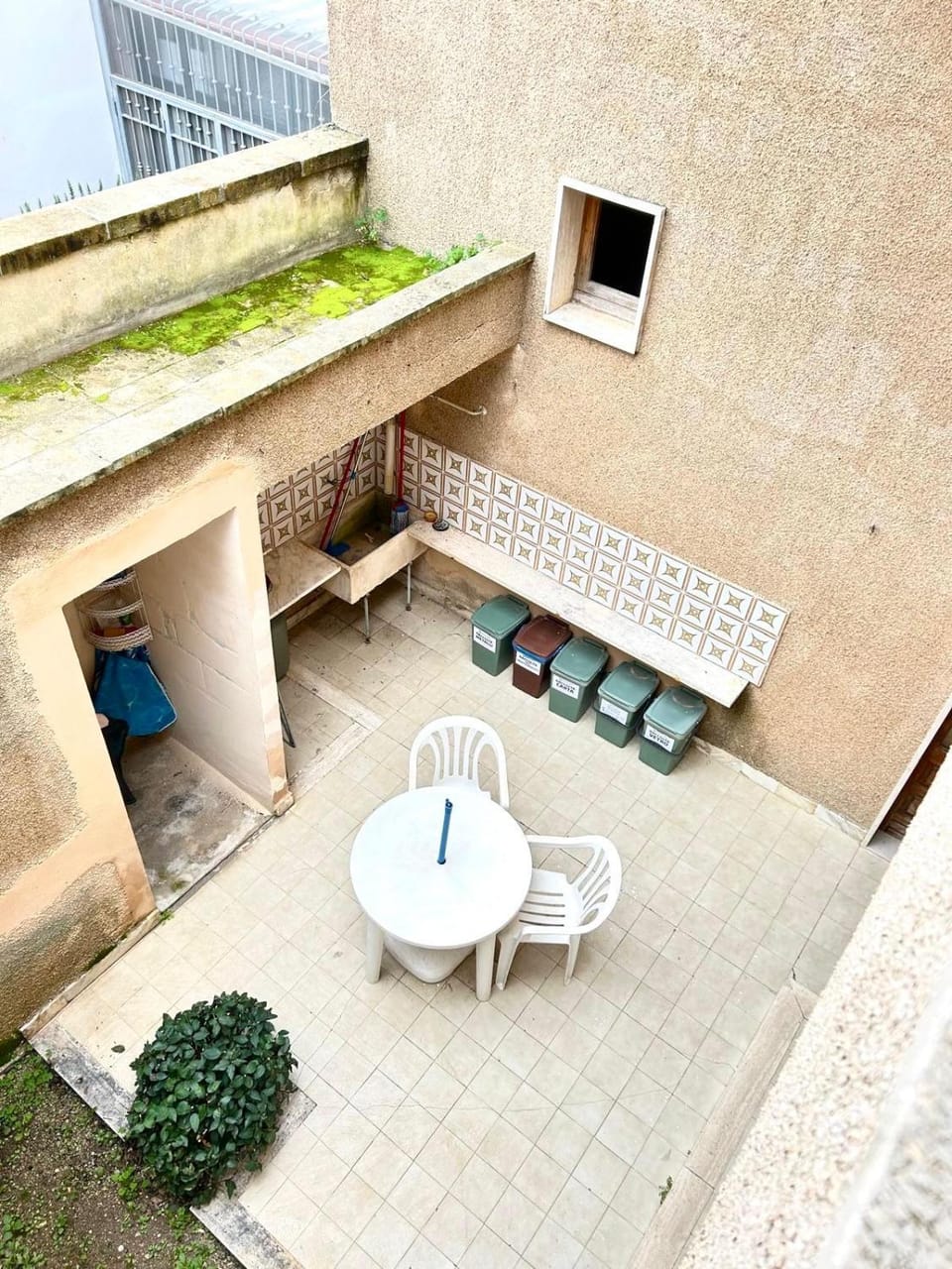 Inner courtyard view